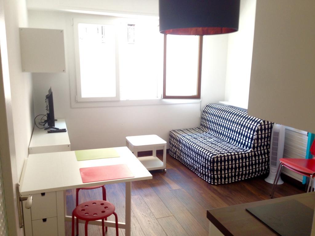 Studio La Reine Astrid Antibes Bagian luar foto